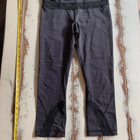 LuLuLemon Legging - Picture 1 of 4